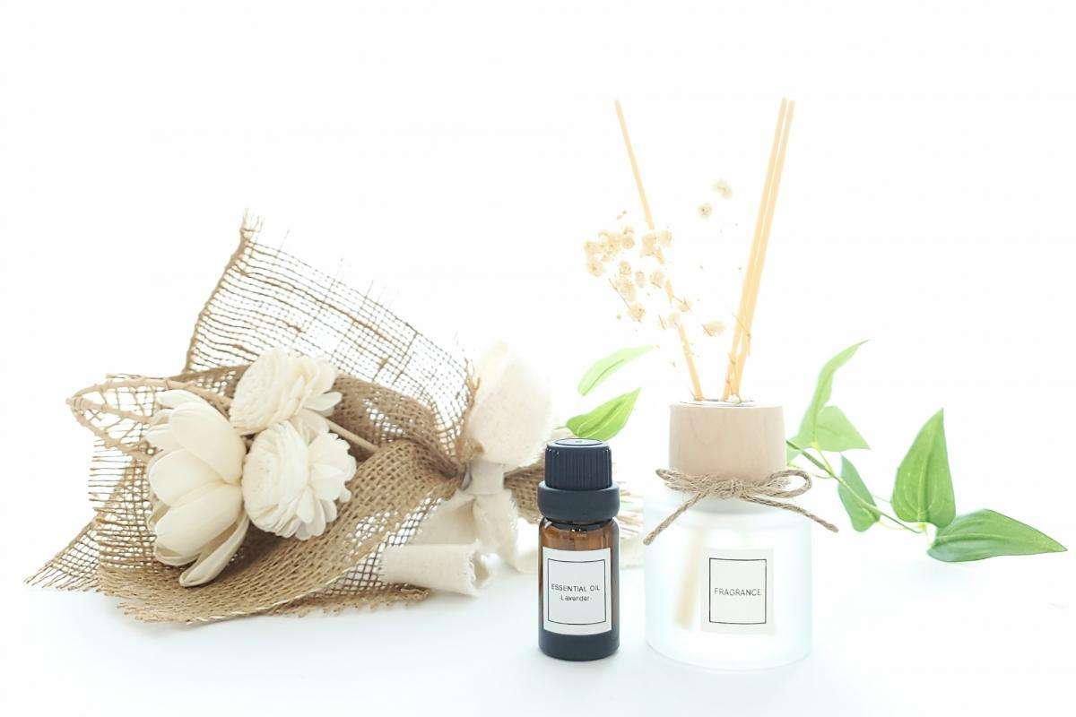 ディフューザーの詰め替え完全ガイド！香りを長持ちさせる裏技